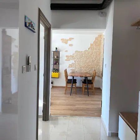 Grandpa Garo Апартаменти Задар