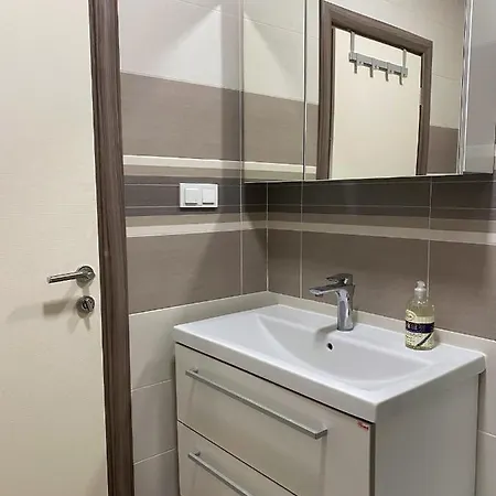 Grandpa Garo 扎达尔